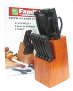 Ceppo in legno assortito con 13 coltelli